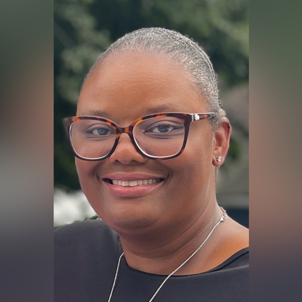 Welcome to Paula's Closet Sign - Picture 2 of 7